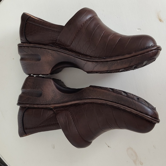 B.O.C. "Peggy" Clogs - Picture 2 of 6